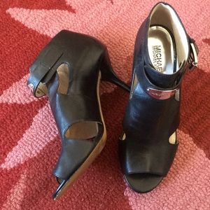 Michael Kors Black Leather Open Toe Pump 8.5